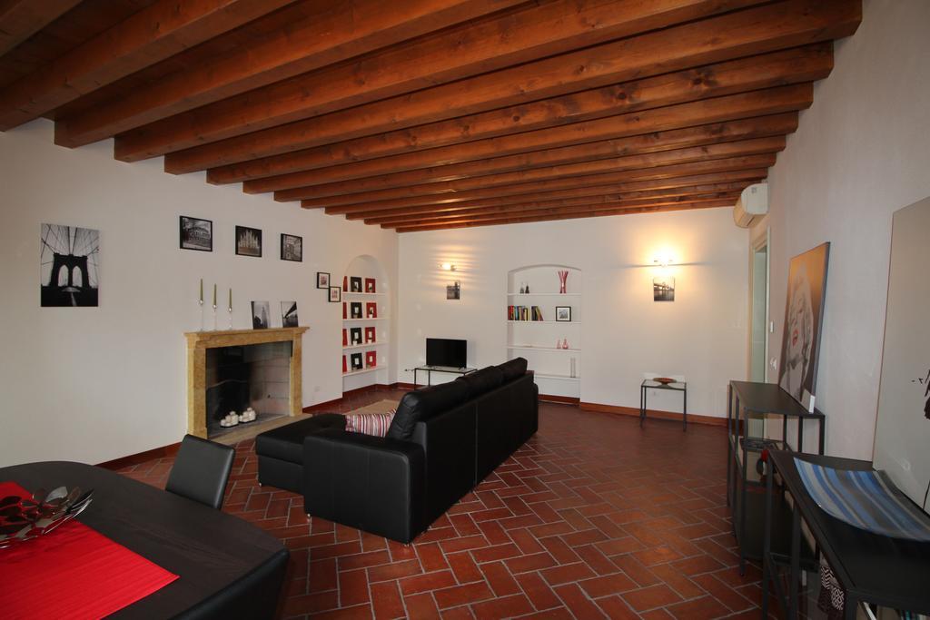 Eleganti Dimore Brescia Exterior photo